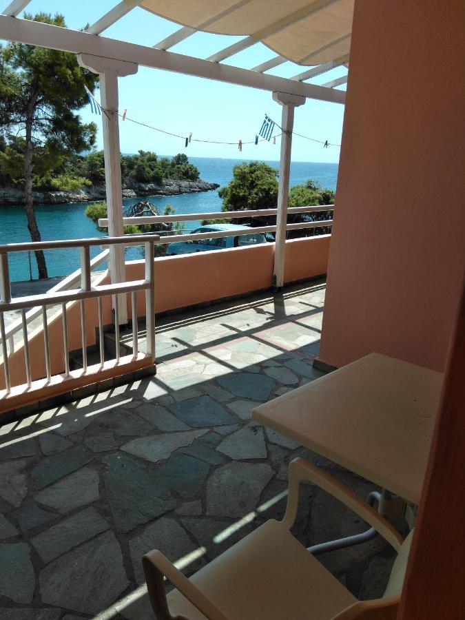 Rooms Apostolis Patitiri Eksteriør billede